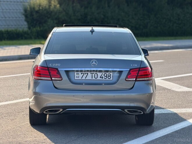 Mercedes E 220-5
