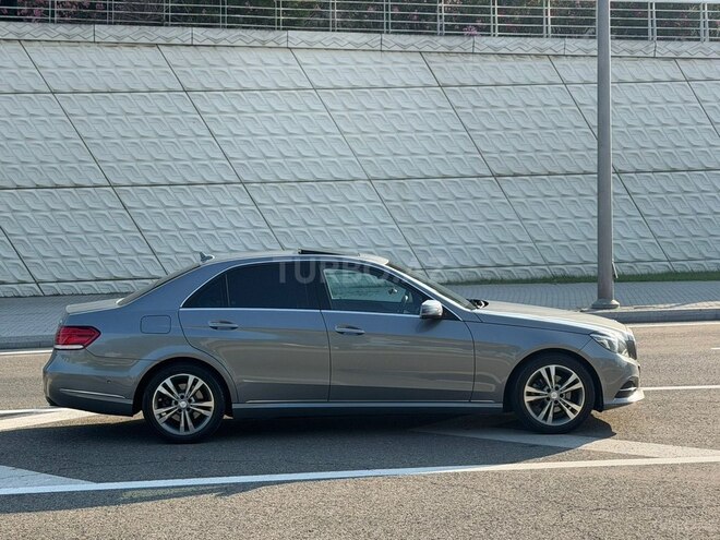 Mercedes E 220-16