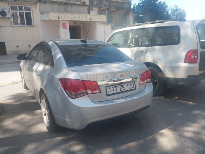 Chevrolet Cruze-11