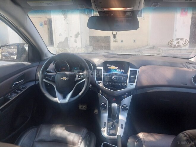 Chevrolet Cruze-9