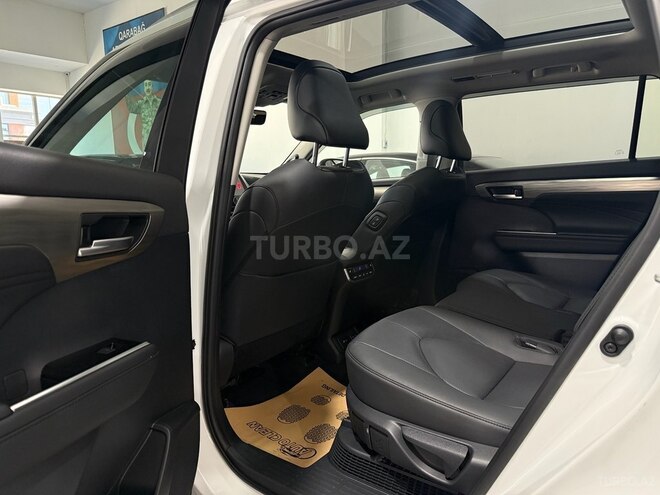 Toyota Highlander-11