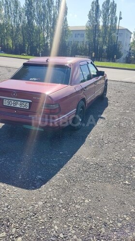 Mercedes E 250-2