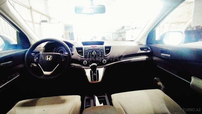 Honda CR-V-8