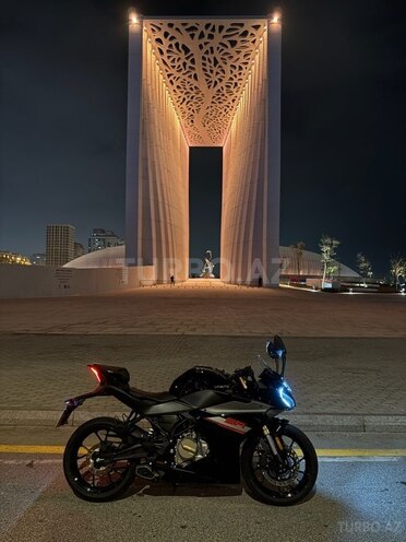 CFMOTO 250 SR-7