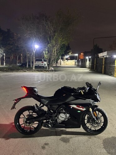 CFMOTO 250 SR-11