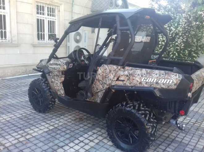 Can-Am Commander-6