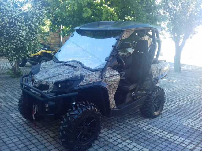 Can-Am Commander-1