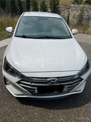 Hyundai Elantra-7