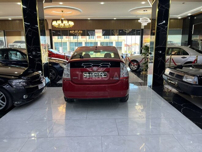 Toyota Prius-5