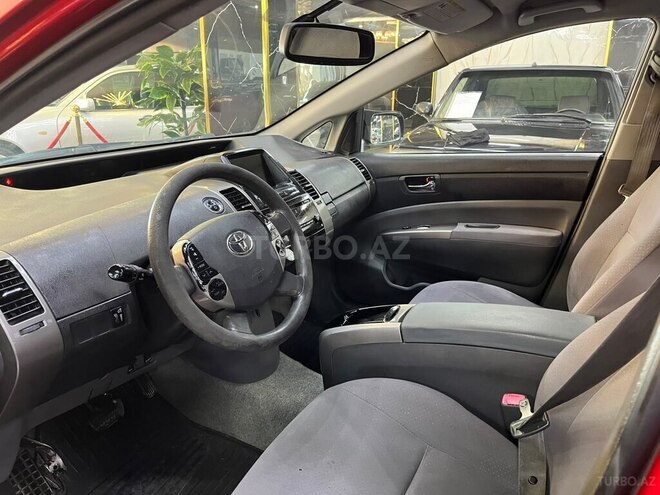 Toyota Prius-3