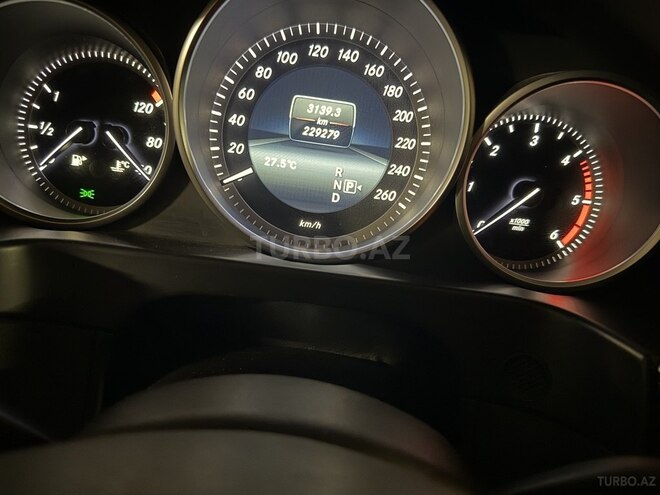 Mercedes E 220-16