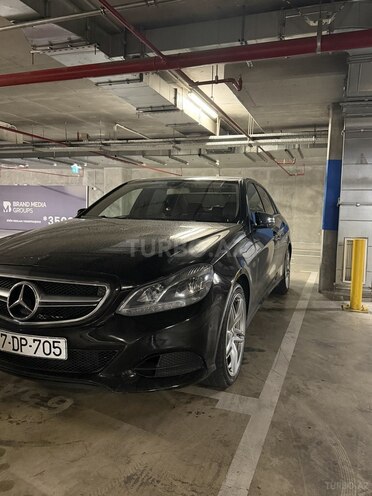 Mercedes E 220-3