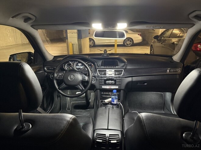 Mercedes E 220-8