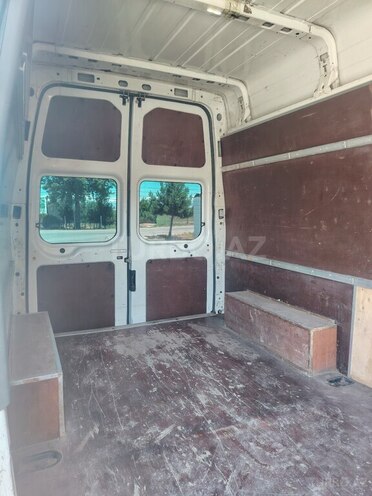 Ford Transit-7