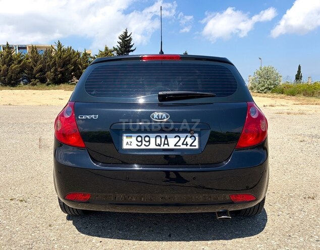Kia Ceed-7