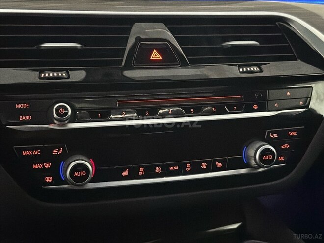 BMW 530e-32