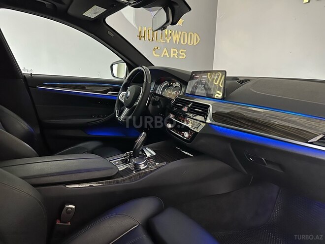 BMW 530e-21