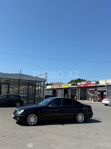 Mercedes E 320-3