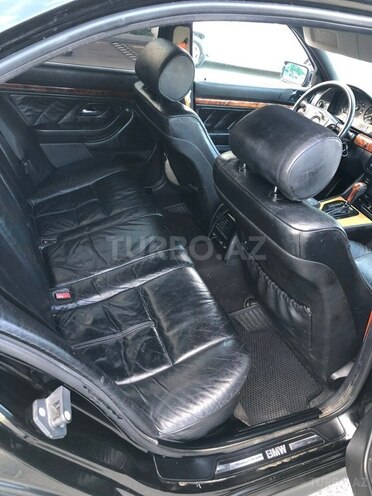 BMW 528-11