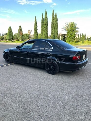 BMW 528-5