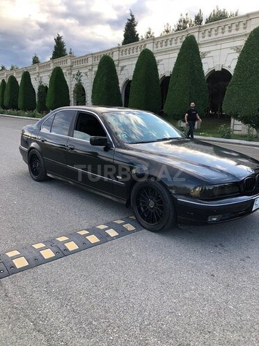 BMW 528-10