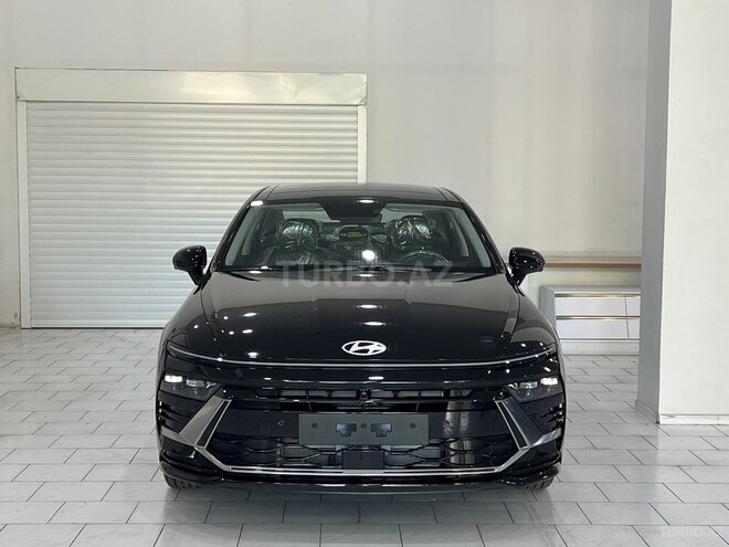 Hyundai Sonata-1