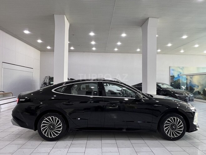 Hyundai Sonata-7