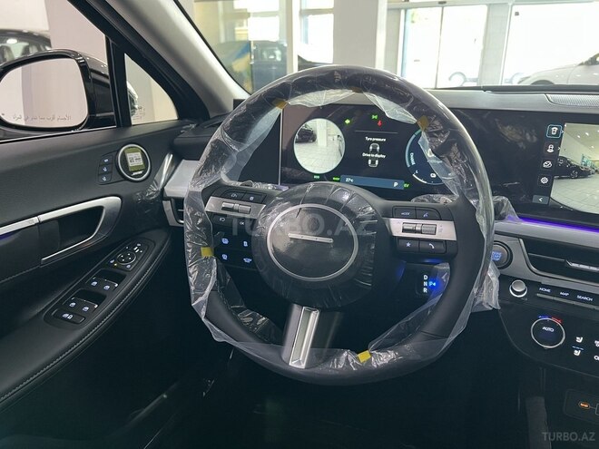 Hyundai Sonata-15