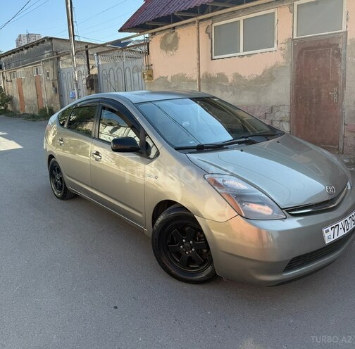 Toyota Prius-3