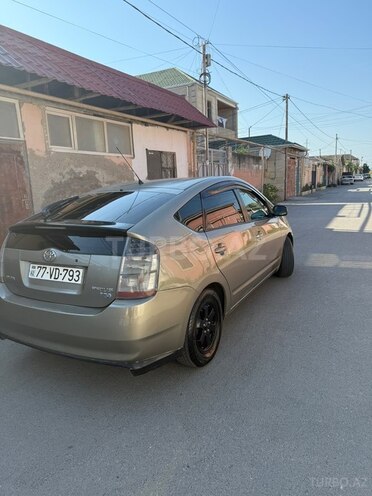Toyota Prius-6