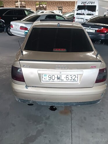 Audi A4-2
