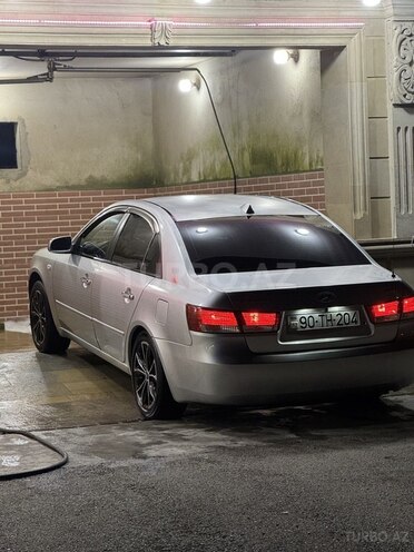 Hyundai Sonata-2