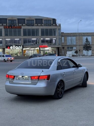 Hyundai Sonata-9