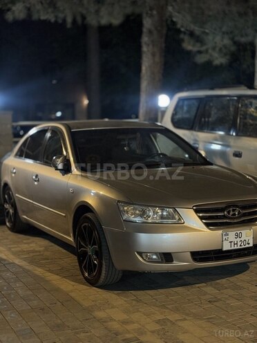 Hyundai Sonata-5
