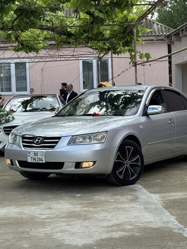 Hyundai Sonata-11
