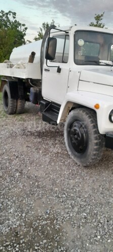 GAZ 3307-3