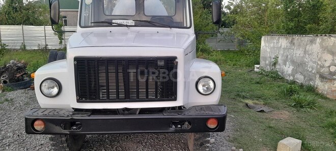 GAZ 3307-1