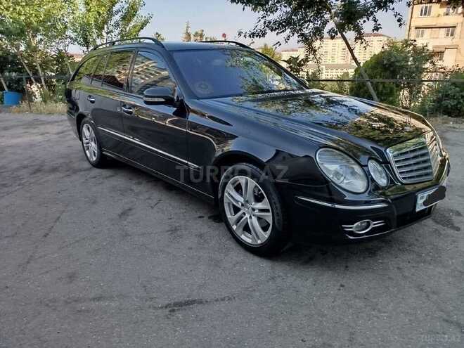Mercedes E 220-13