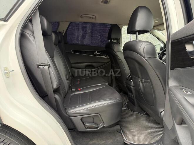 Kia Sorento-18