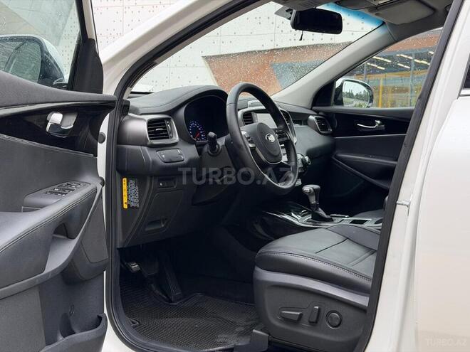 Kia Sorento-13
