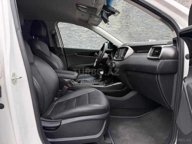 Kia Sorento-16