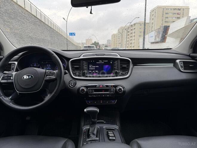 Kia Sorento-14
