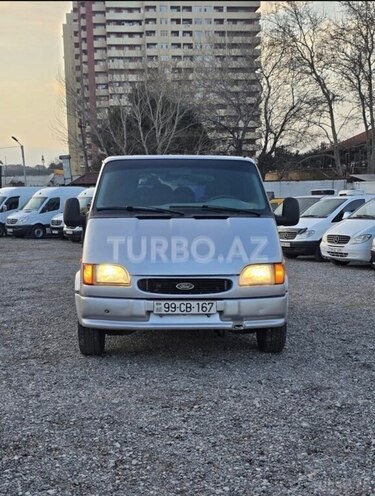 Ford Transit-1