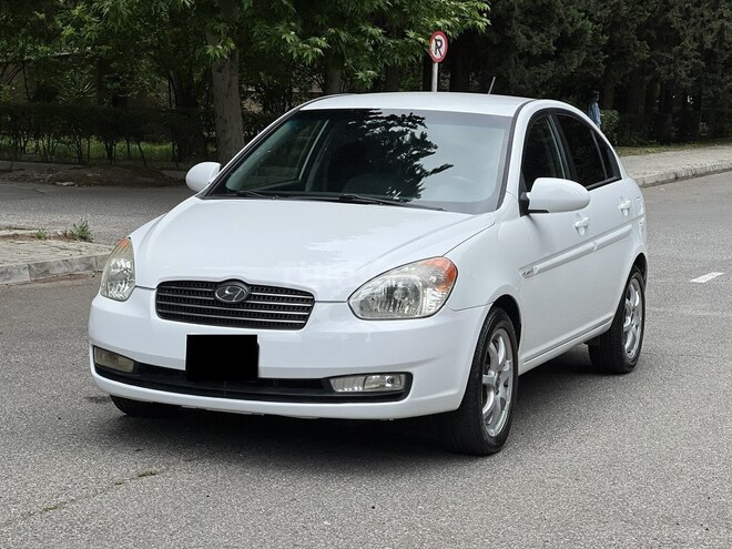 Hyundai Accent-5