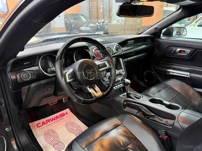 Ford Mustang-10