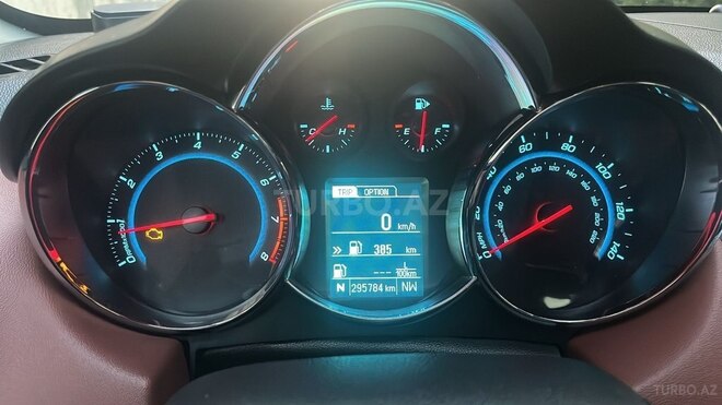 Chevrolet Cruze-10