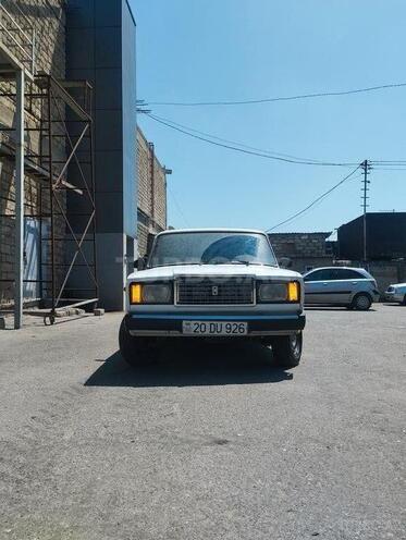 LADA (VAZ) 2107-1