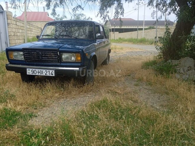 LADA (VAZ) 2107-2