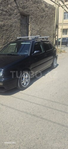 Volkswagen Golf-2