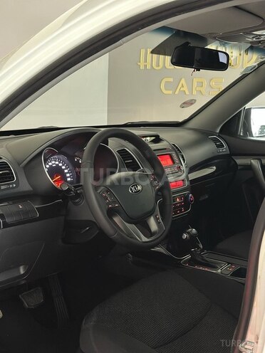 Kia Sorento-7